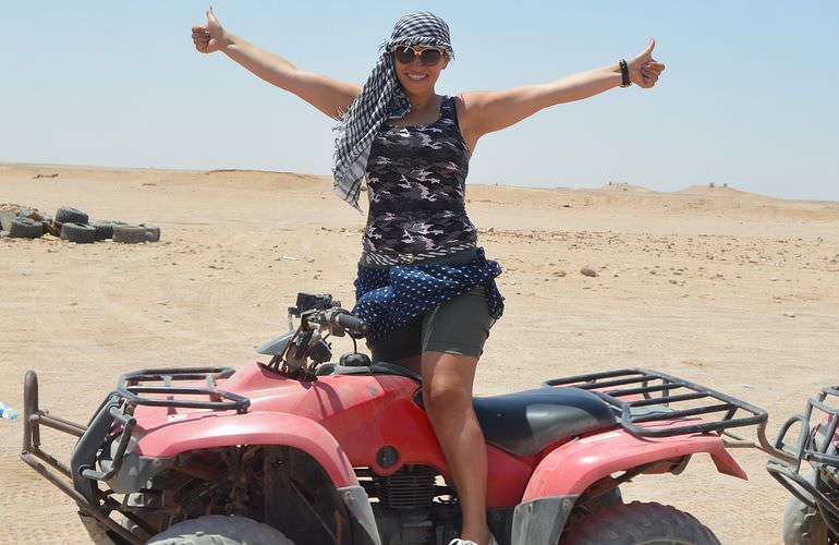 Quad Abenteuer in Hurghada: Private Tour durch die Wüste mit Abendessen